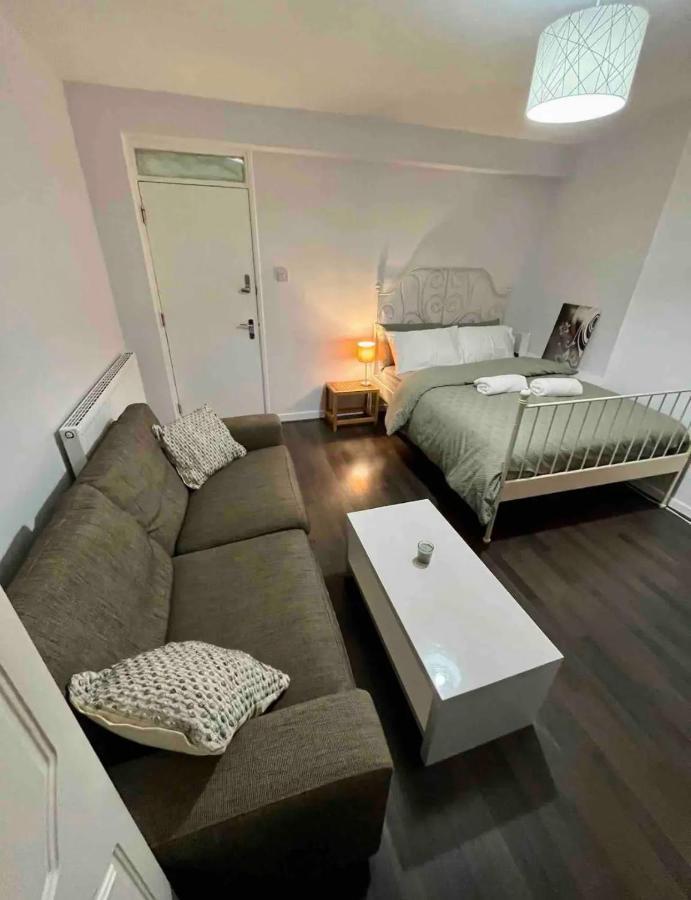 Karen House R2 Gjestgiverier