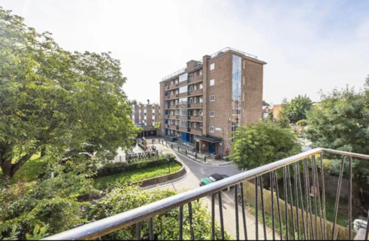 Karen House R2 * London