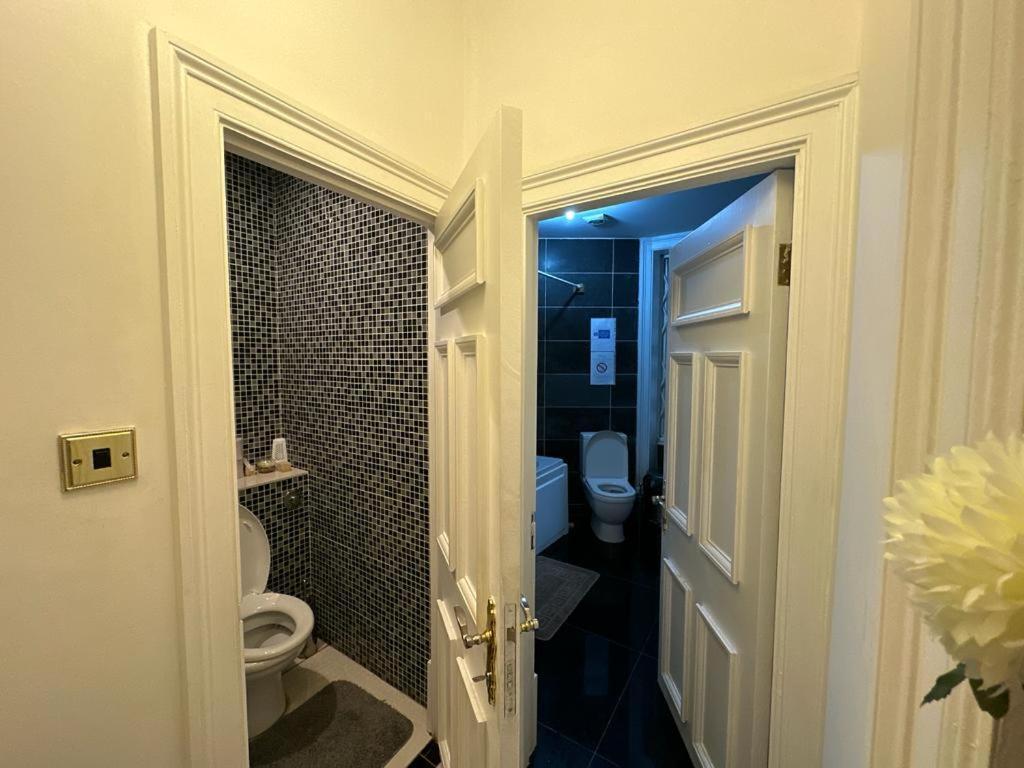 Double In Paddington ,london, 1 Step To Station, Private #room Name Is London#