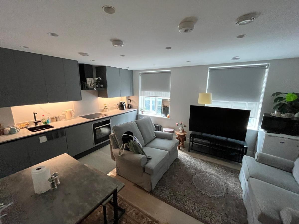 Heart Of Soho Two Bedroom * London