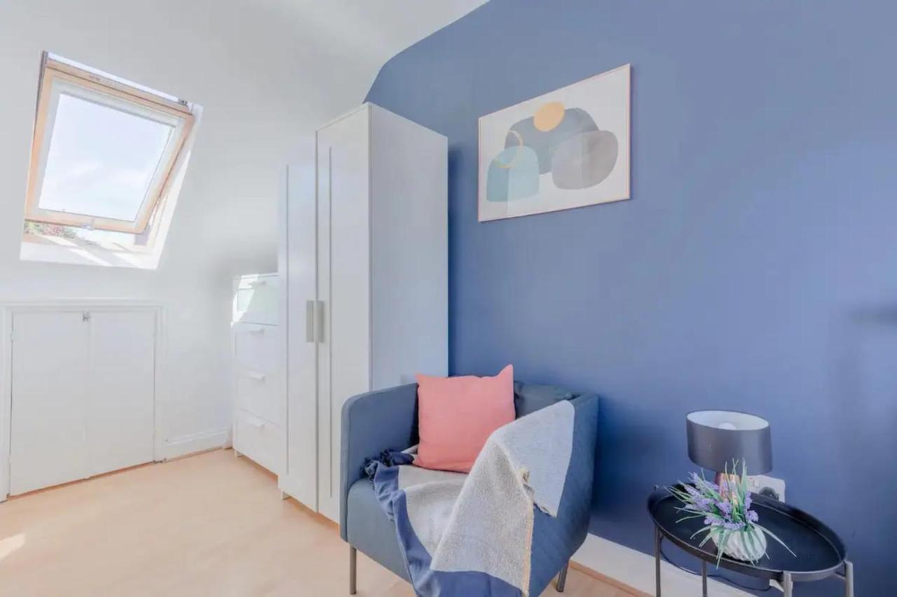 Holiday home Bright 2 Bedroom House In Kennington