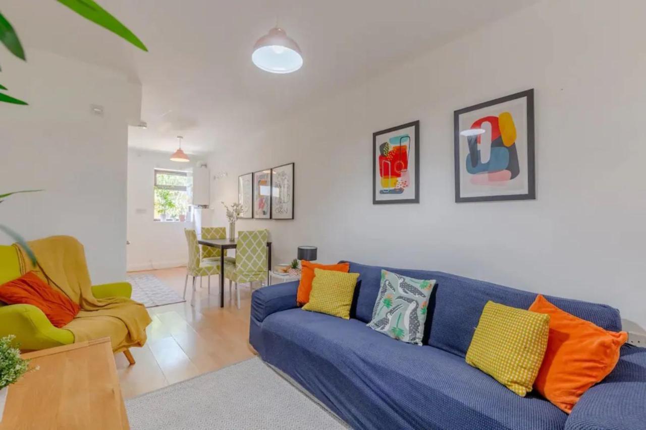 Bright 2 Bedroom House In Kennington Holiday home