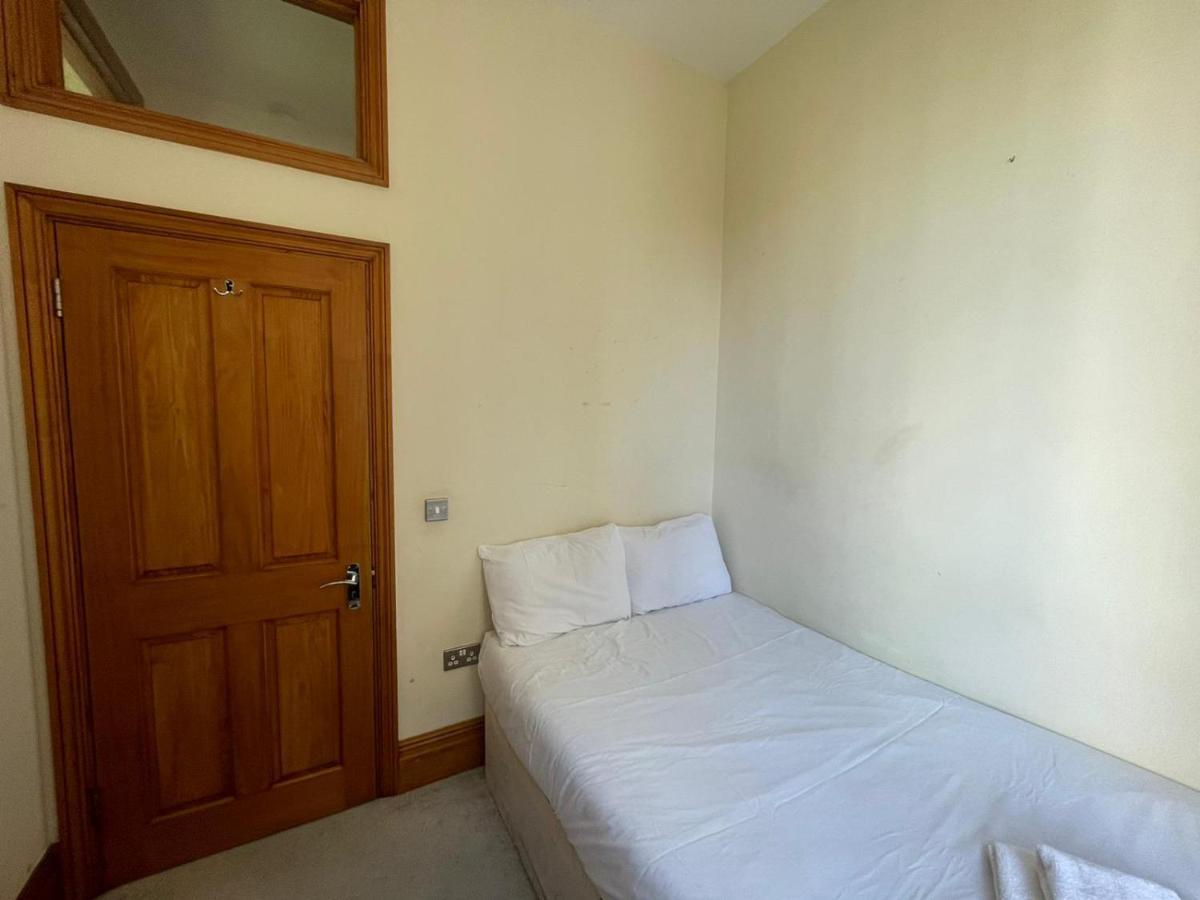 Privatunterkunft Elgin Avenue Hububb London