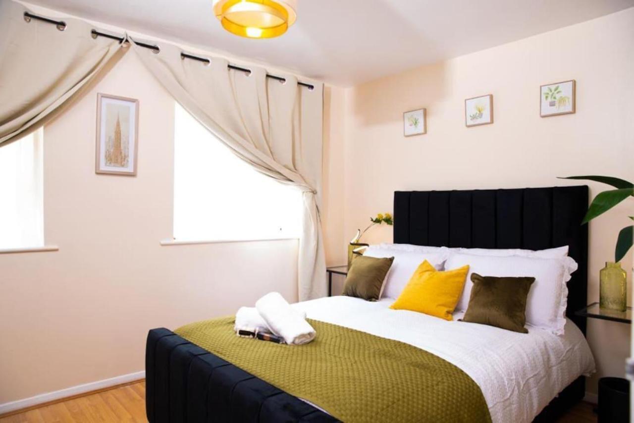 Inviting 1-bed In Near Hotsput Apartment London