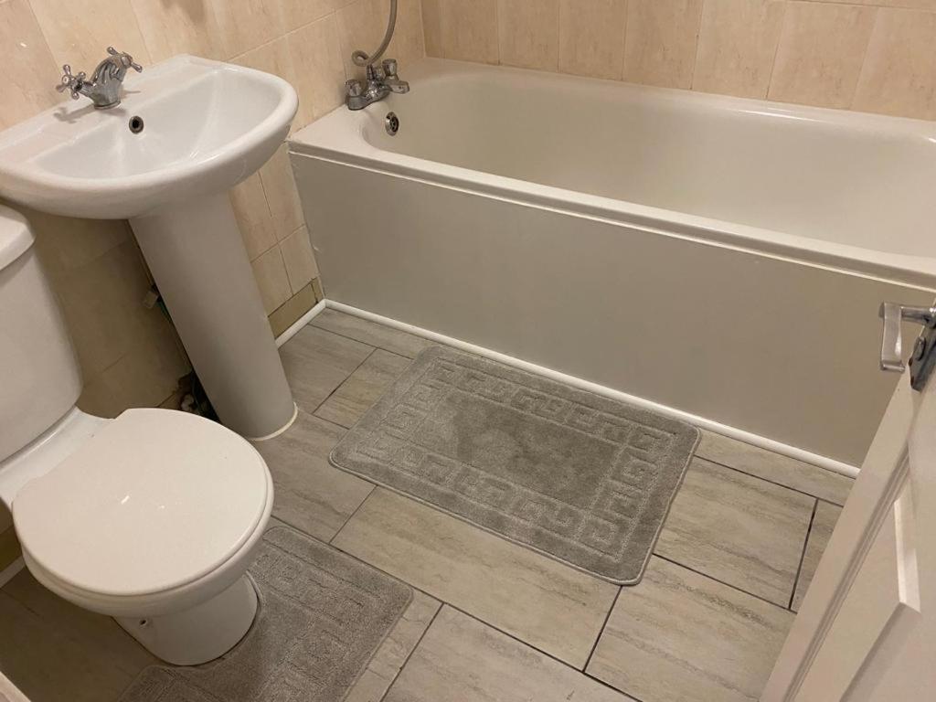 Flat 8 Brixton Hill, 1 Bed, 1 Bath Leilighet