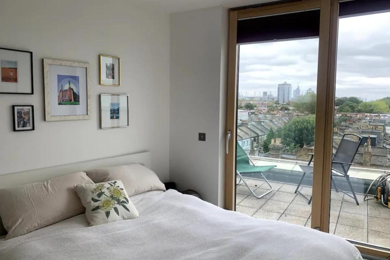 Stylish 2bd Flat With Private Balcony - Battersea *