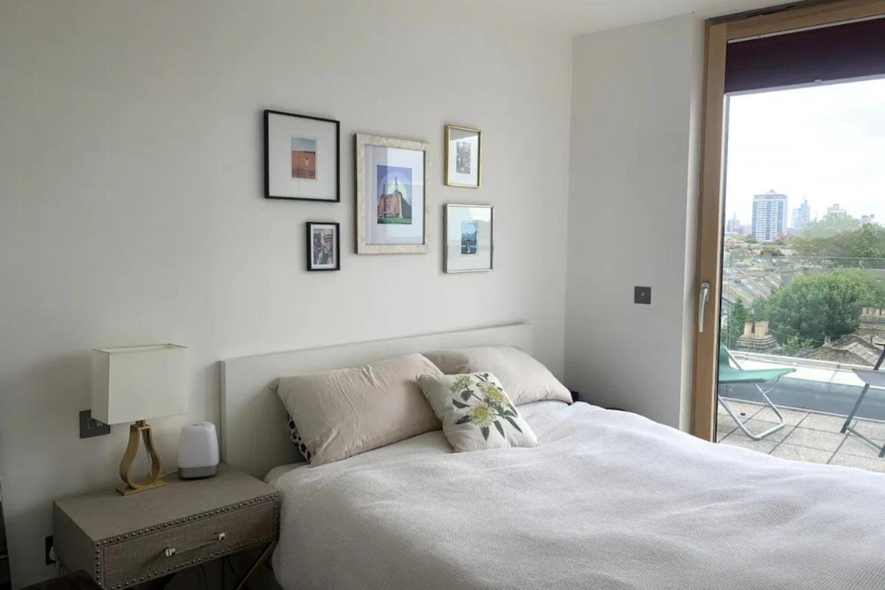 Stylish 2bd Flat With Private Balcony - Battersea Apartment London
