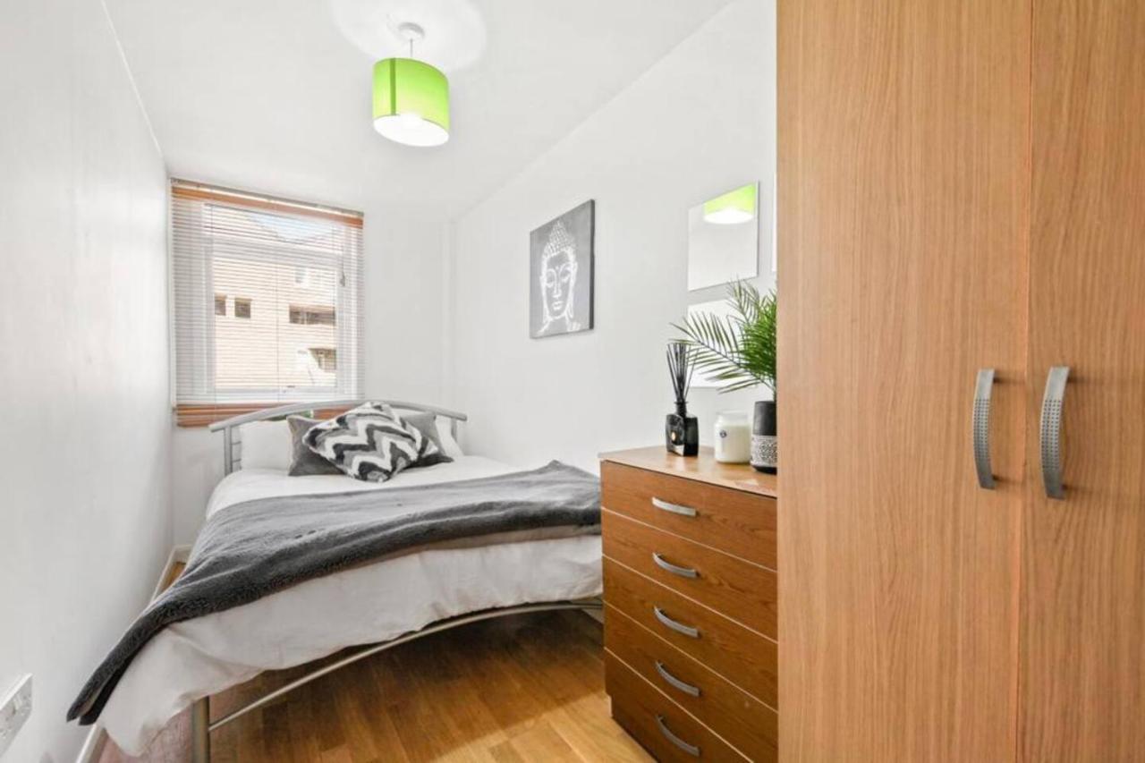 Warwick Avenue Hububb * London