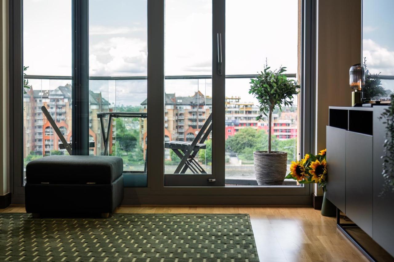 Livestay-stunning With Private Balcony & River Views Leilighet
