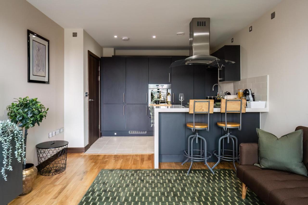 Livestay-stunning With Private Balcony & River Views Leilighet *