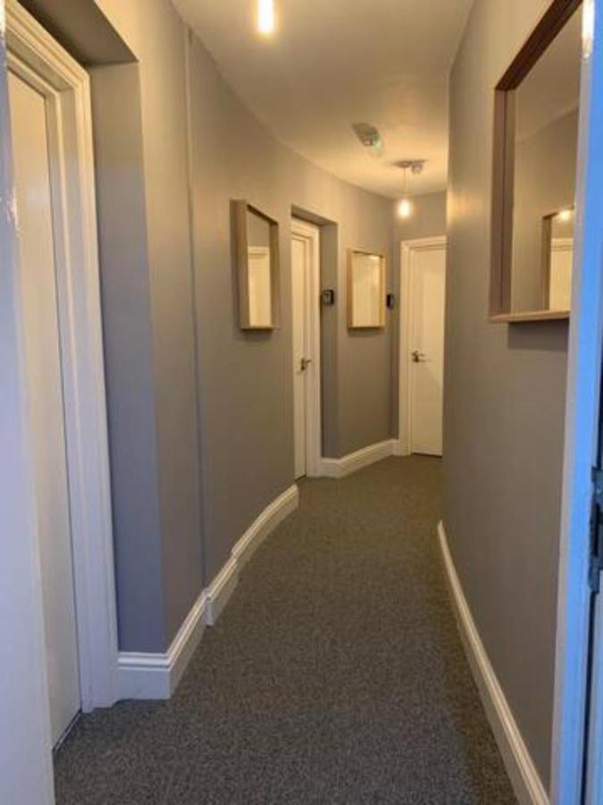 Small Double Close To King's Cross & Camden Apartment *