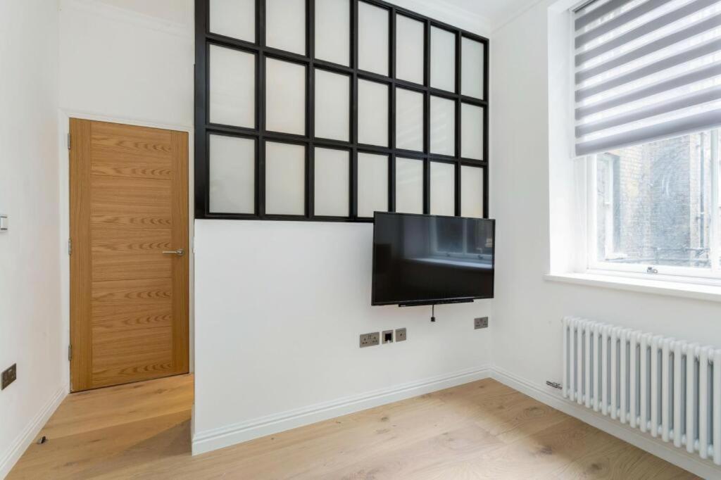 Modern Chelsea Flat, 3bd 2bath, With Parking * Londen