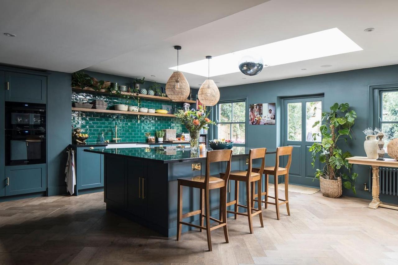 Heaver House - Stunning, Large, 5br House Nr Tube And Tooting Common Villa London