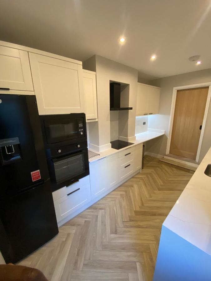 Luxury 2 Bed 1 Bath In By Graceful Appartement Londen