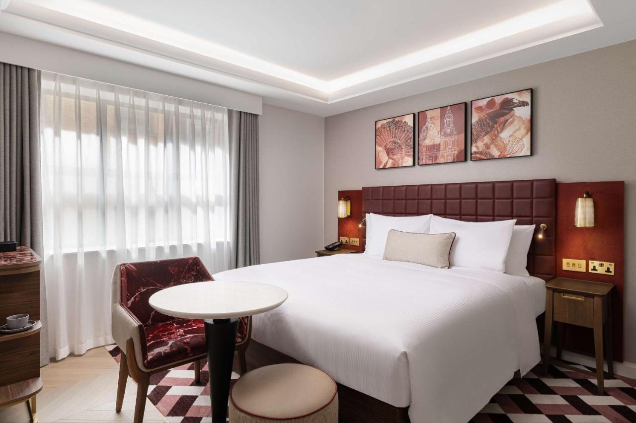 Lost St Pauls London, Curio Collection By Hilton Hotell