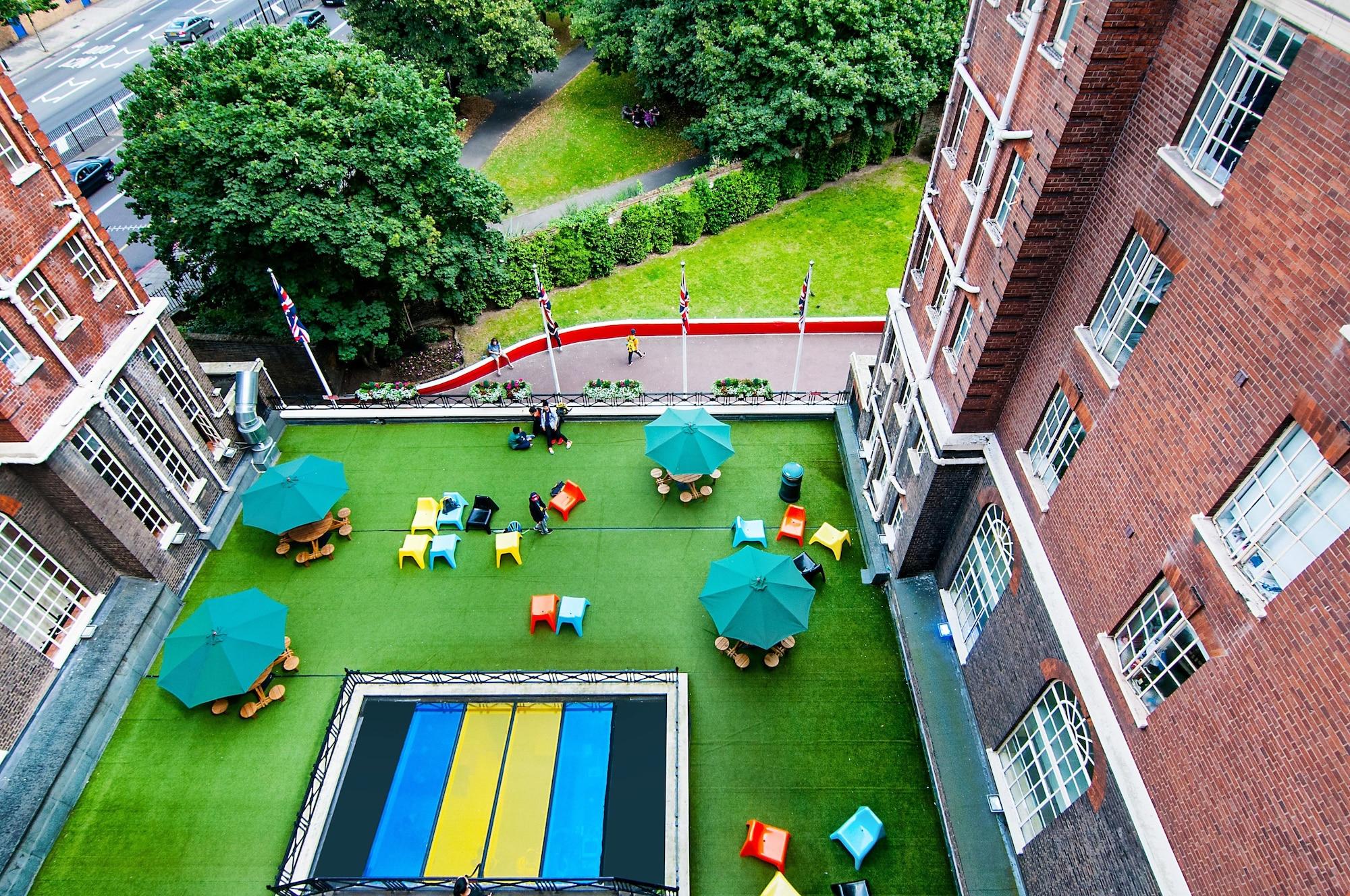 Rest Up London Hostel