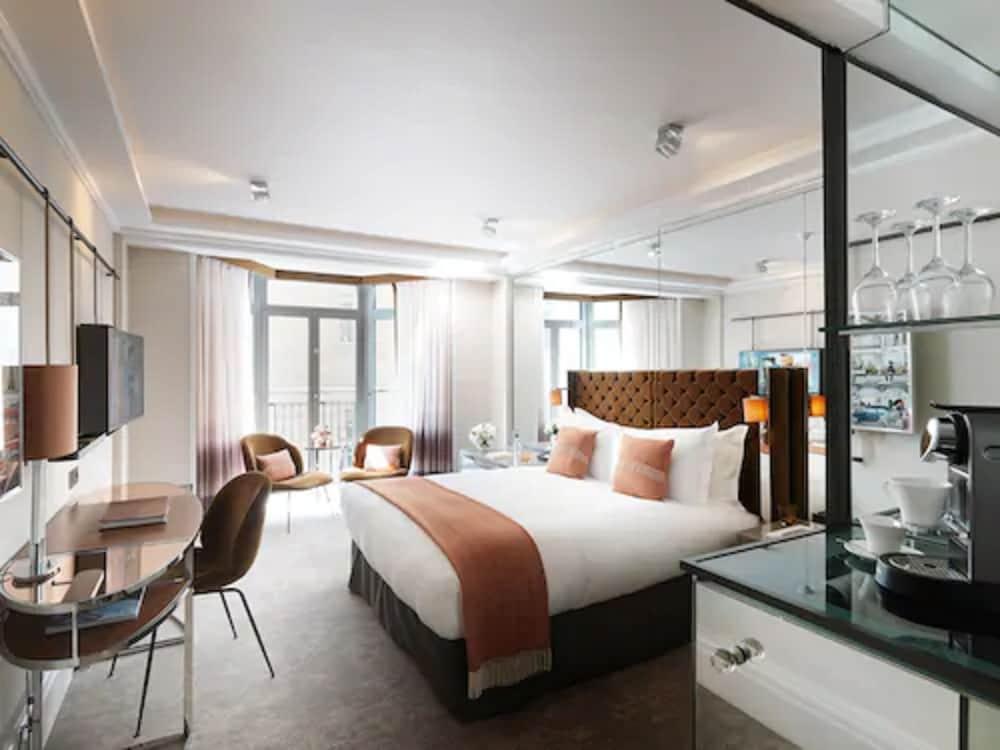 The Athenaeum & Residences Hotel London