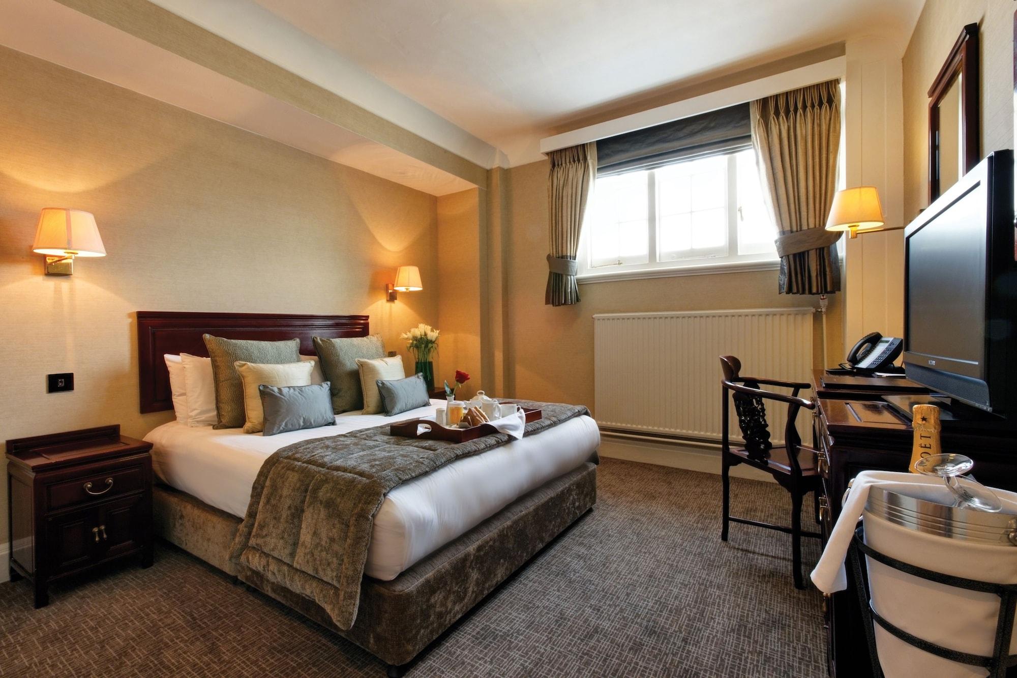 Gem Strathmore 4*
