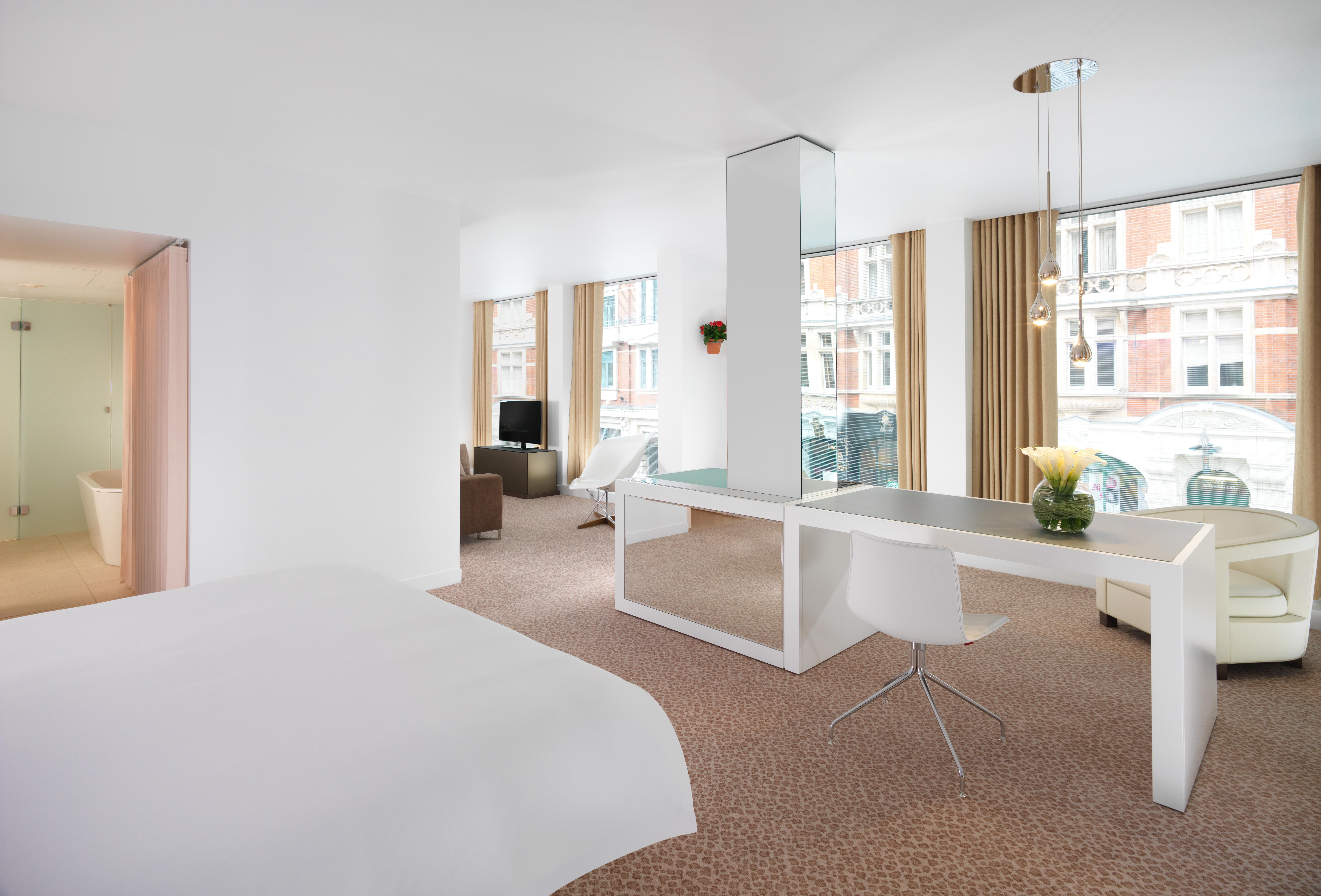 St Martins Lane 5*
