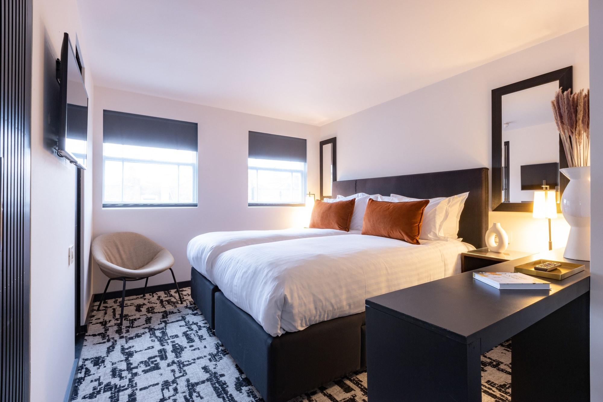 Hotel La West - Hyde Park 4*