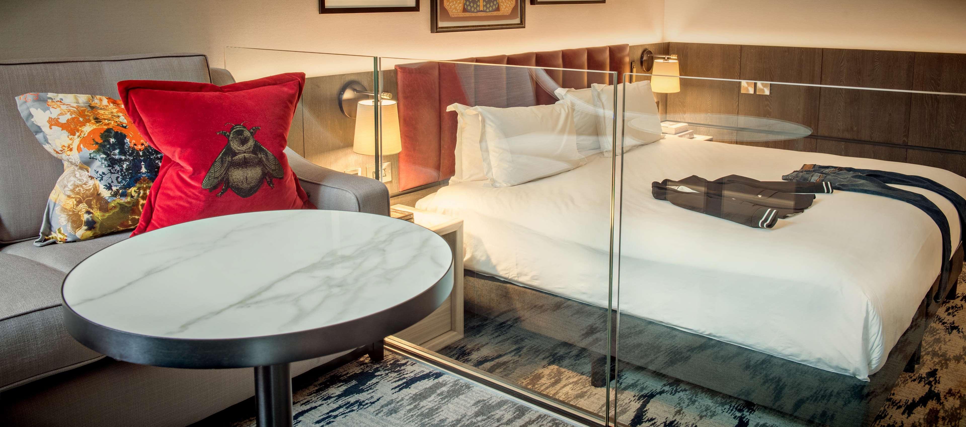The Trafalgar St. James, Curio Collection By Hilton Hotel 5*