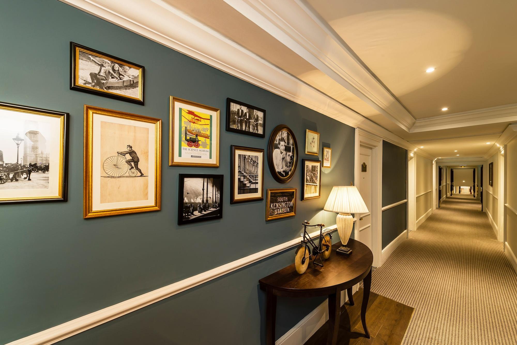 The Bailey's Kensington Hotell 4*