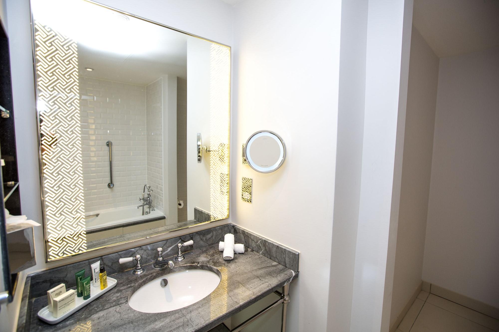 The Waldorf Hilton 4* London