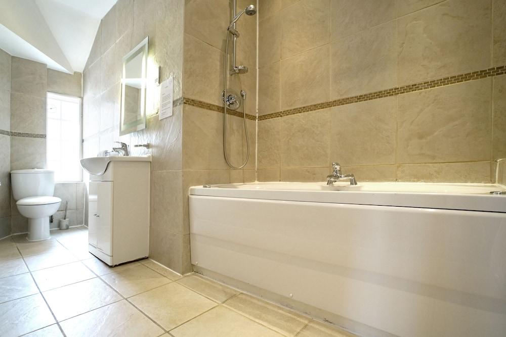 Aparthotel 17 Hertford Street 3*