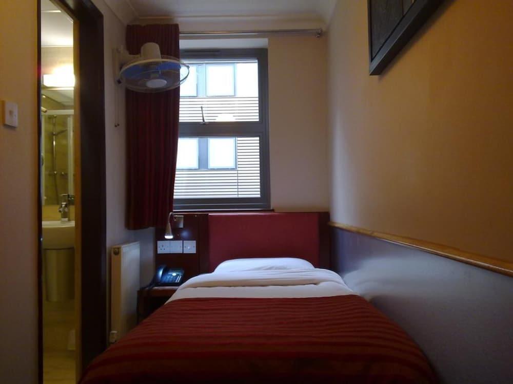 Hotell Eurotraveller Hotel- Express 3*
