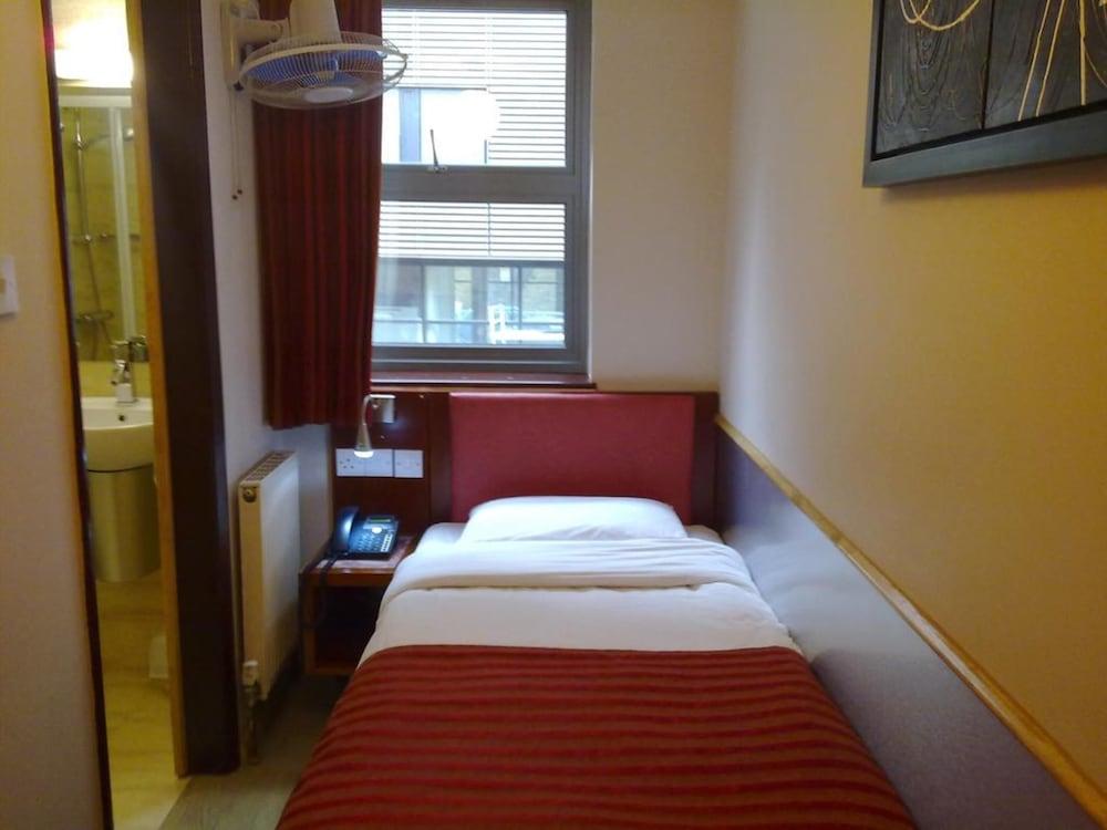 Hotell Eurotraveller Hotel- Express 3*