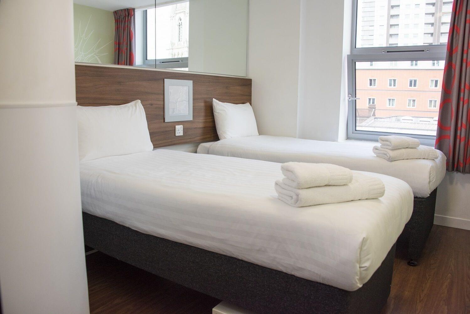 Hotel Point A Westminster 3*