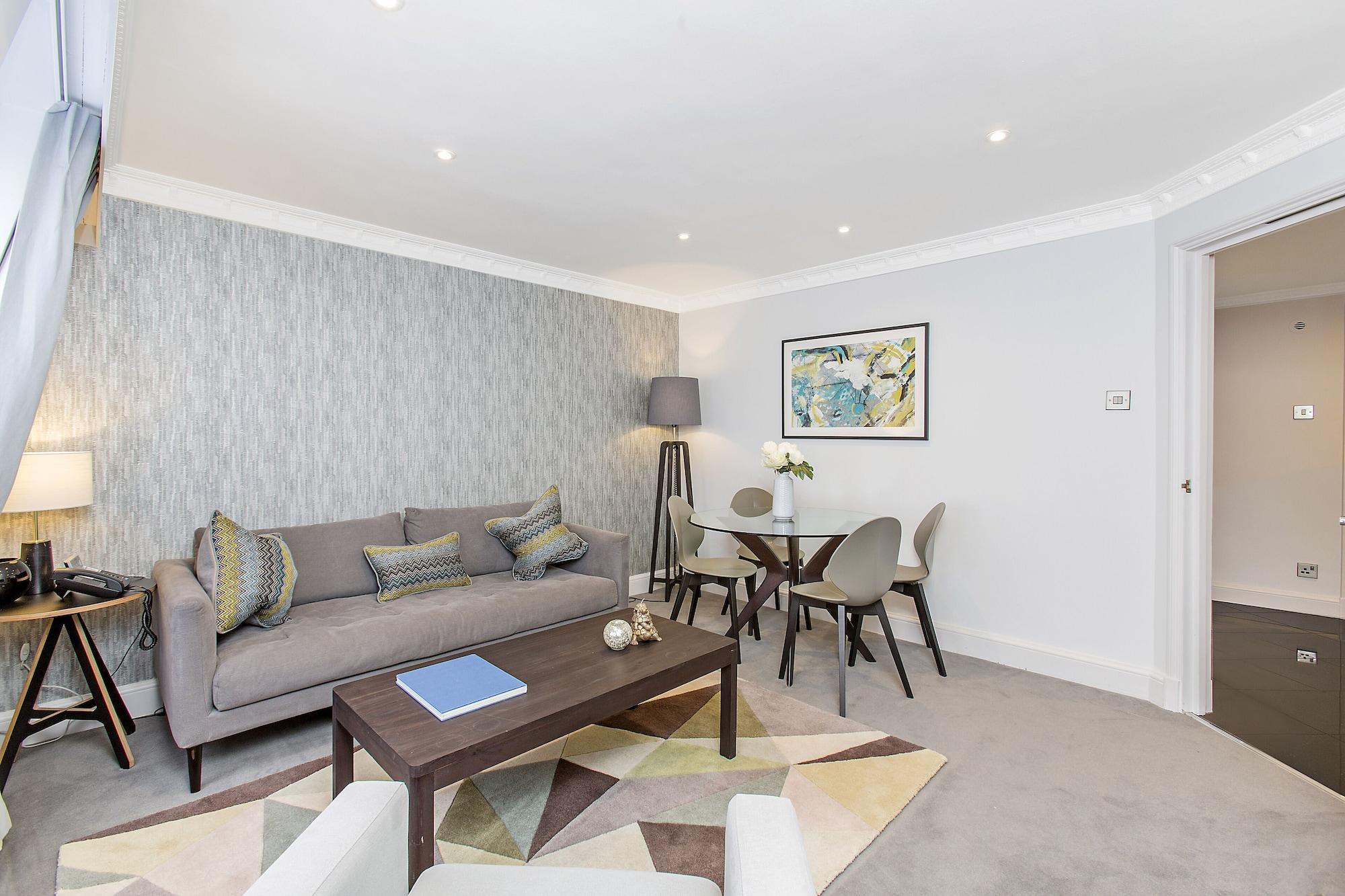 Aparthotel Mayfair House 5*