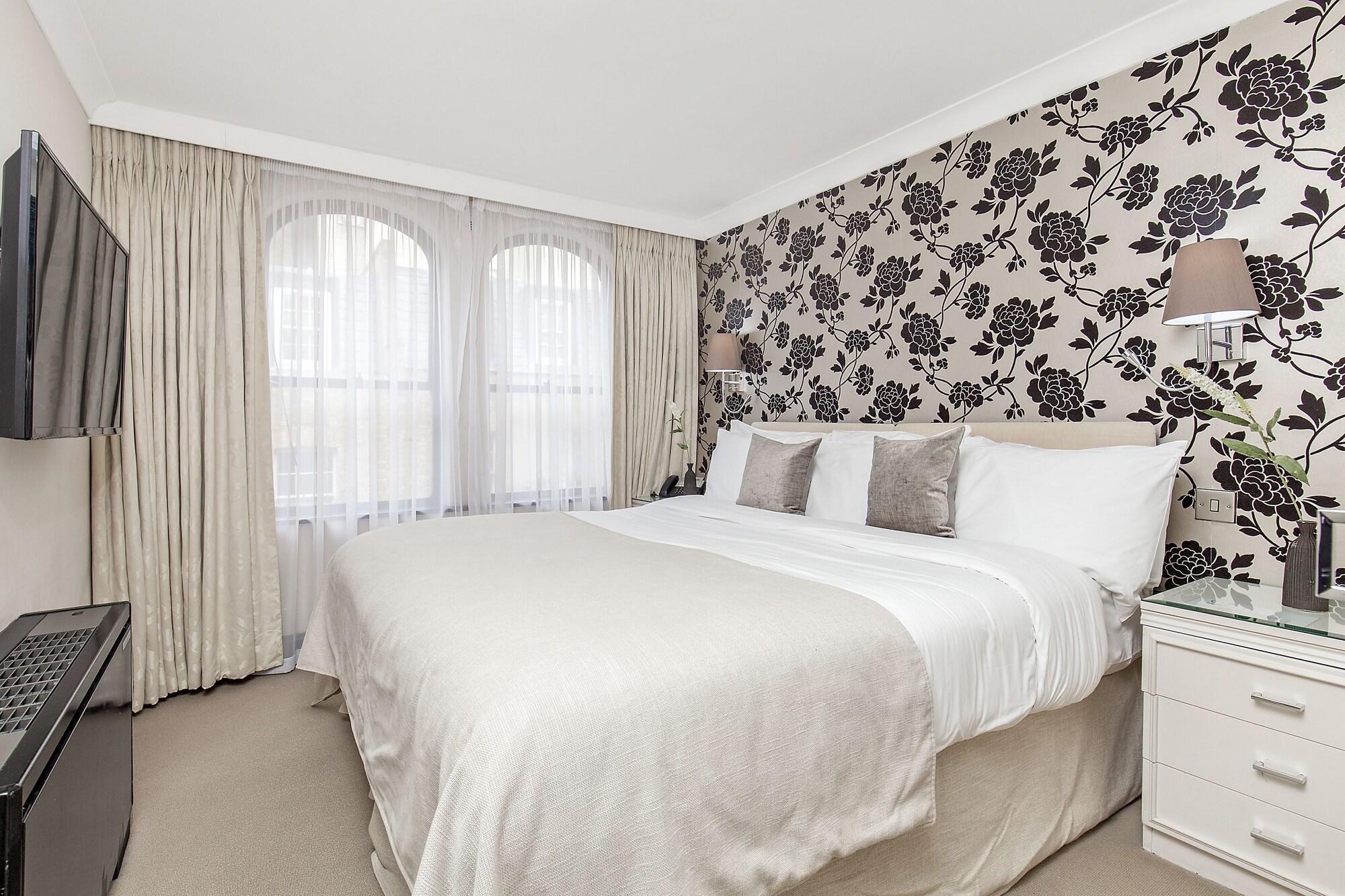 Mayfair House Aparthotel 5*