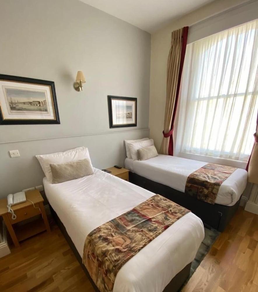 Hotel Rose Park London