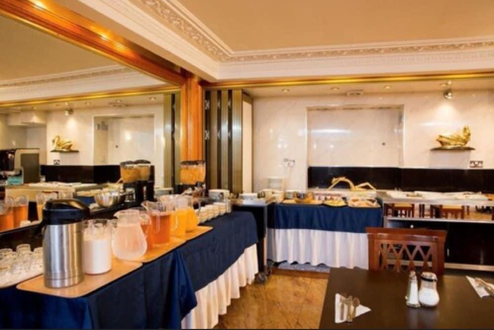 Rose Park Hotel 3*