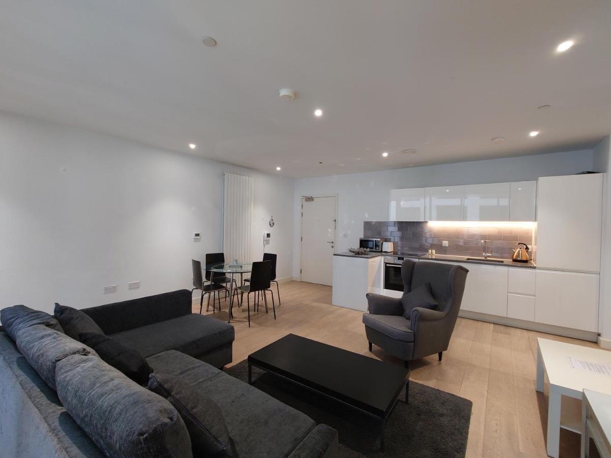 Fully Serviced One Bed In Royal Wharf Leilighet