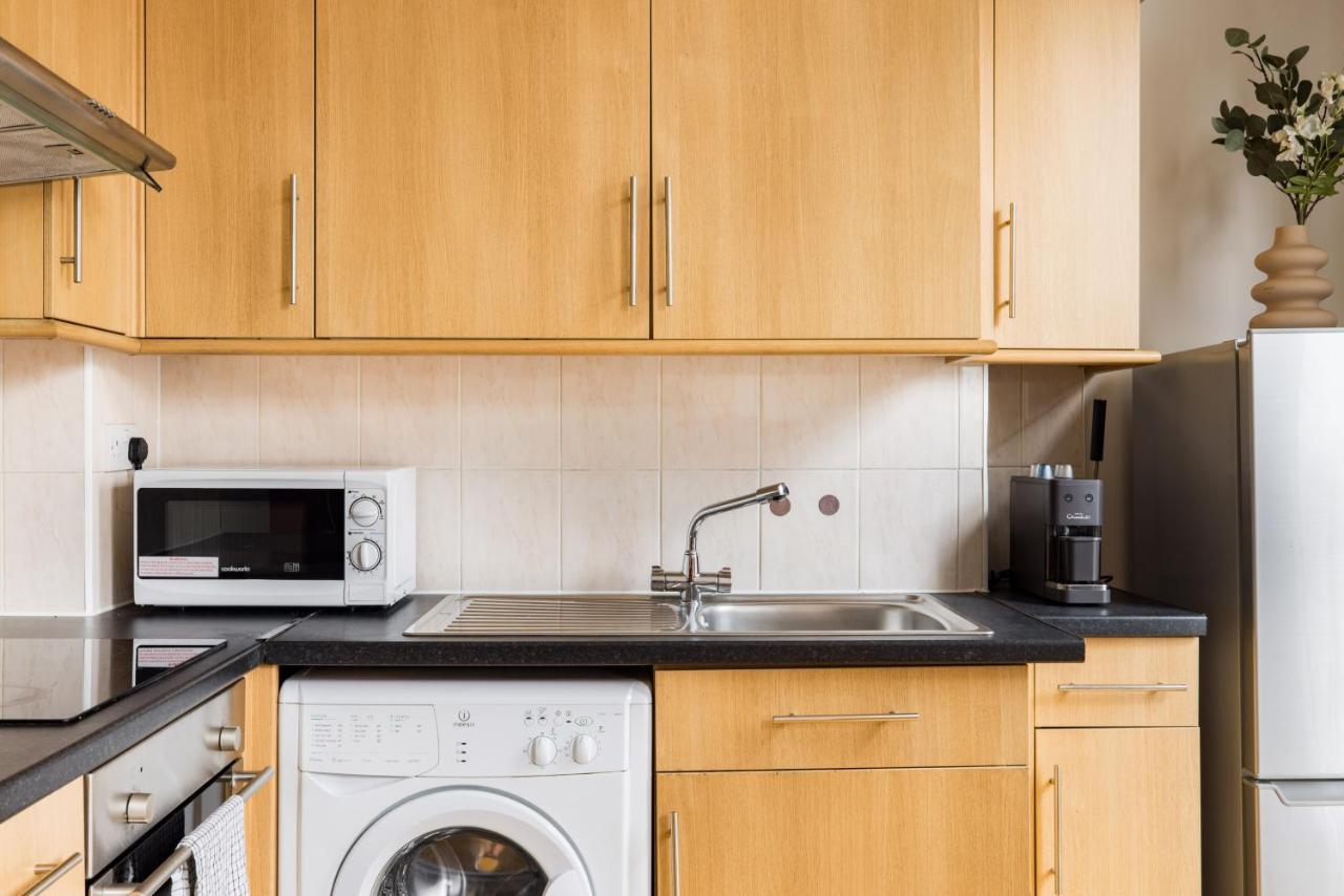 Beautiful Euston Apartment