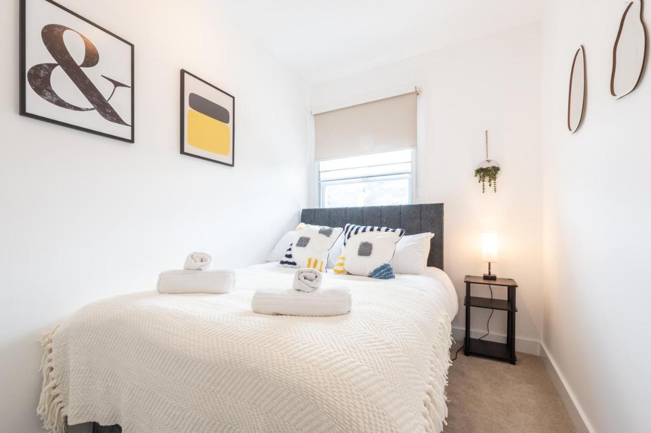 Hammersmith - 2 Bedroom Flat Apartment *