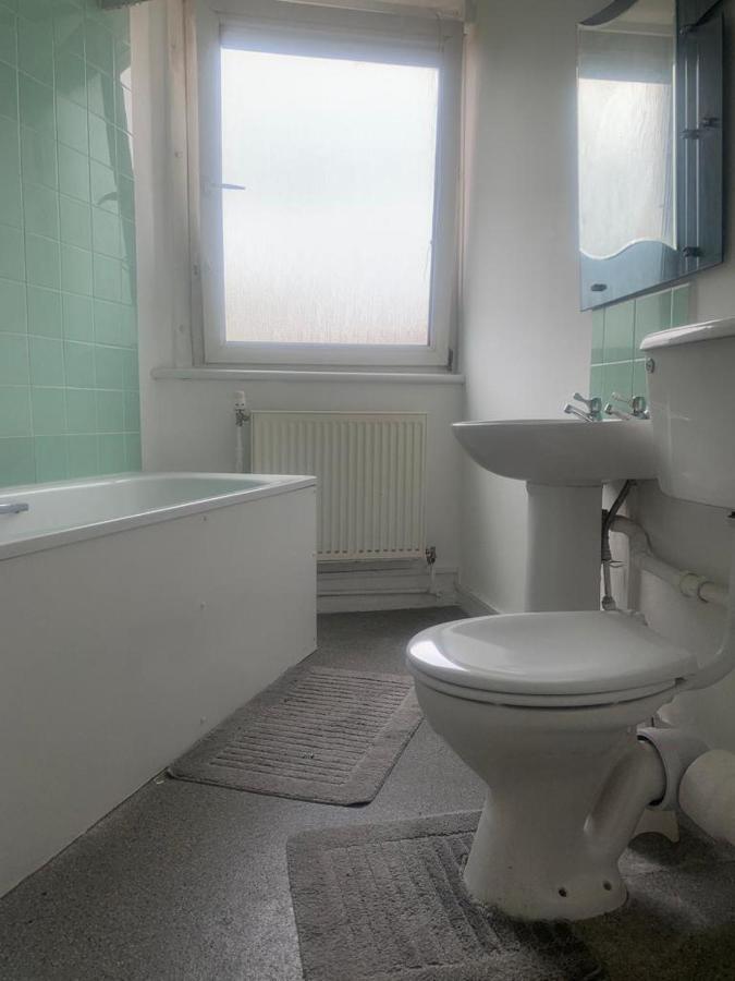 1 Bed Apartment, Close To Station