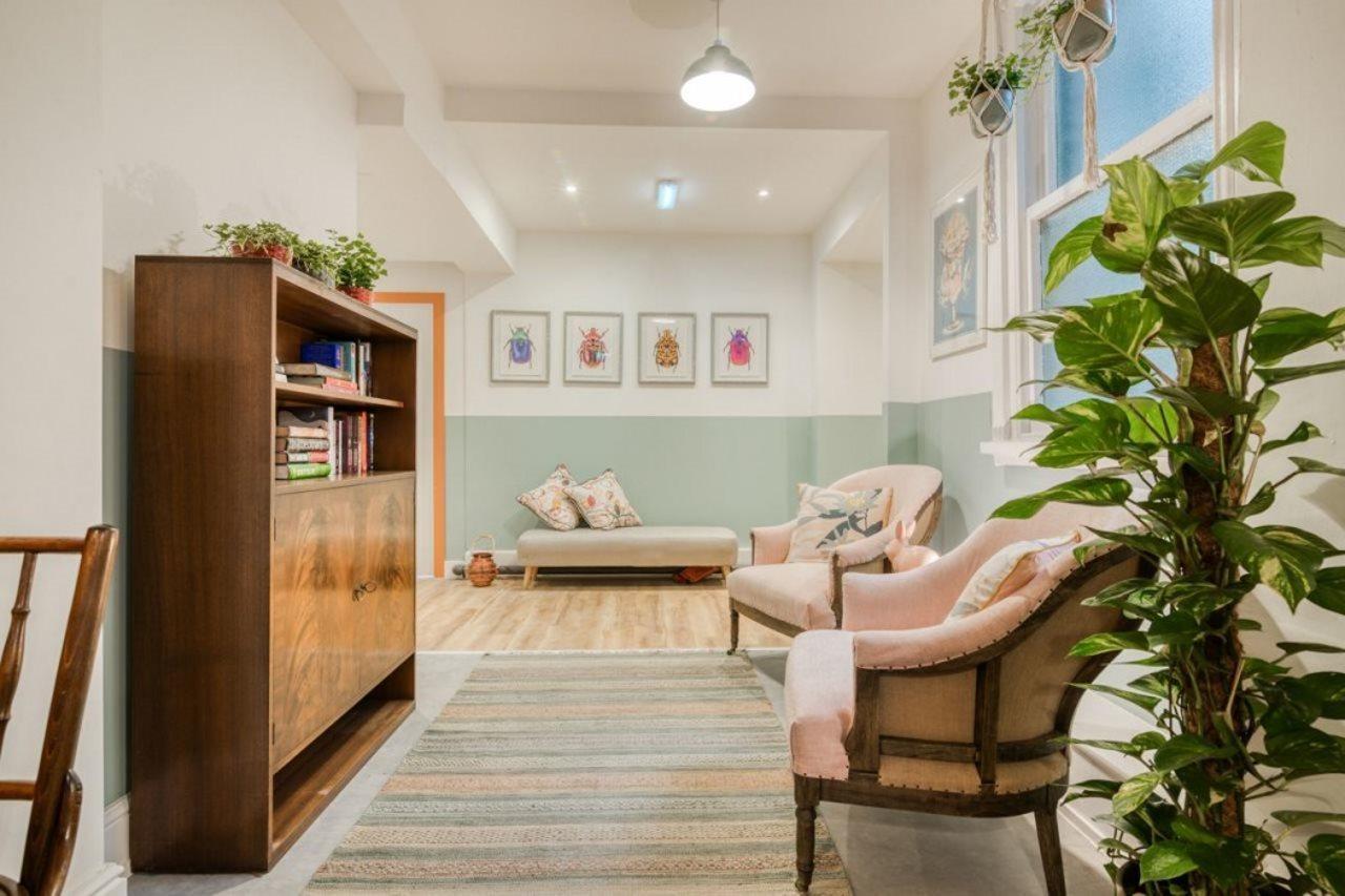 Selina Camden Hotel 3*
