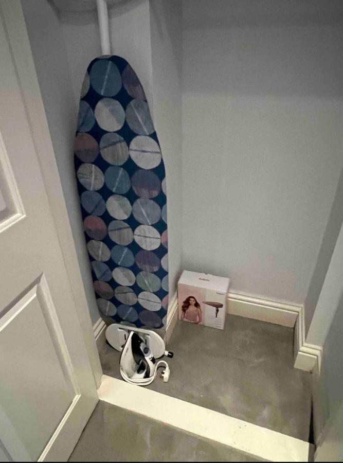 Spacious 2 Bed In The Heart Of Kensington Apartamento *