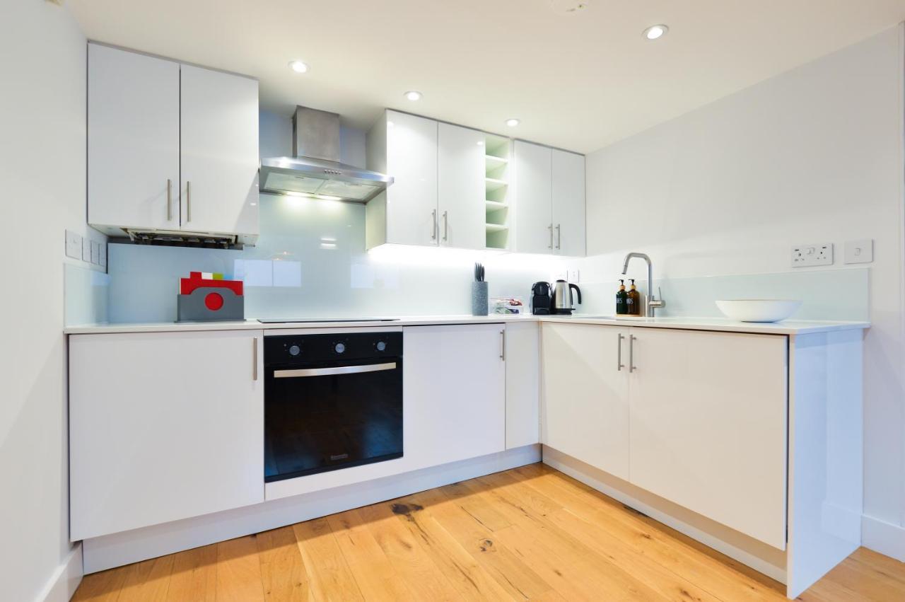 Spacious West Hampstead With Mezzanine Bedroom By Concept London