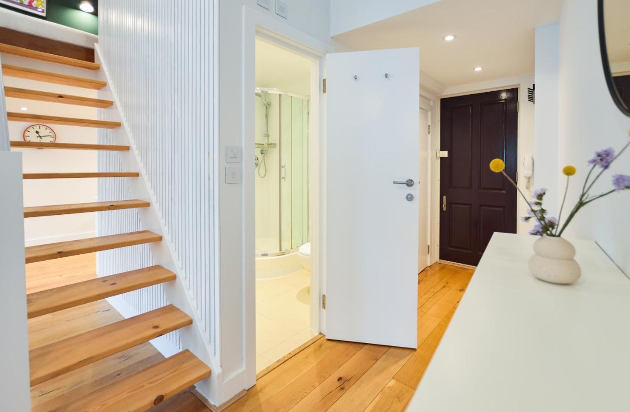 Spacious West Hampstead With Mezzanine Bedroom By Concept Apartment