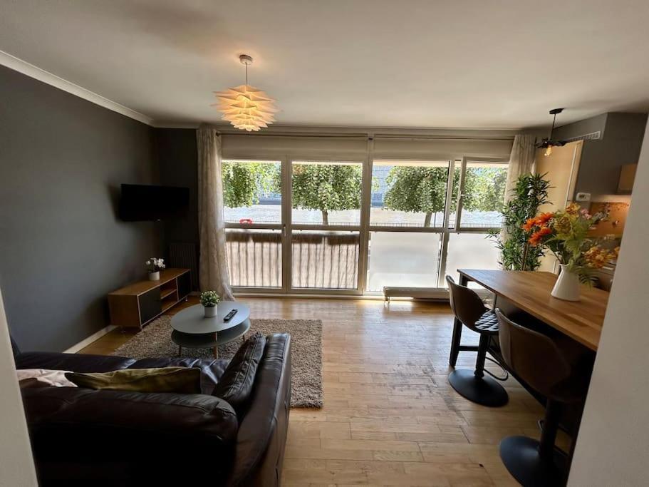 Homely & Thames View Londen