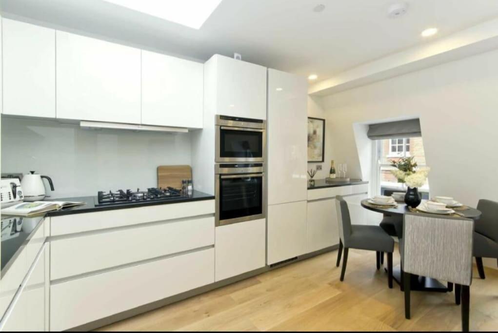 Leilighet Modern Flat In Mayfair *