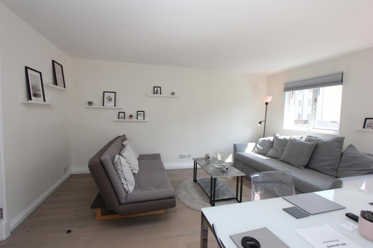 Zone 1 * London
