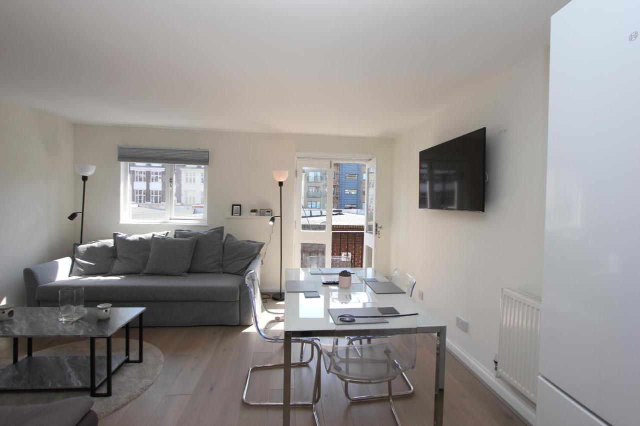 Zone 1 Apartment
