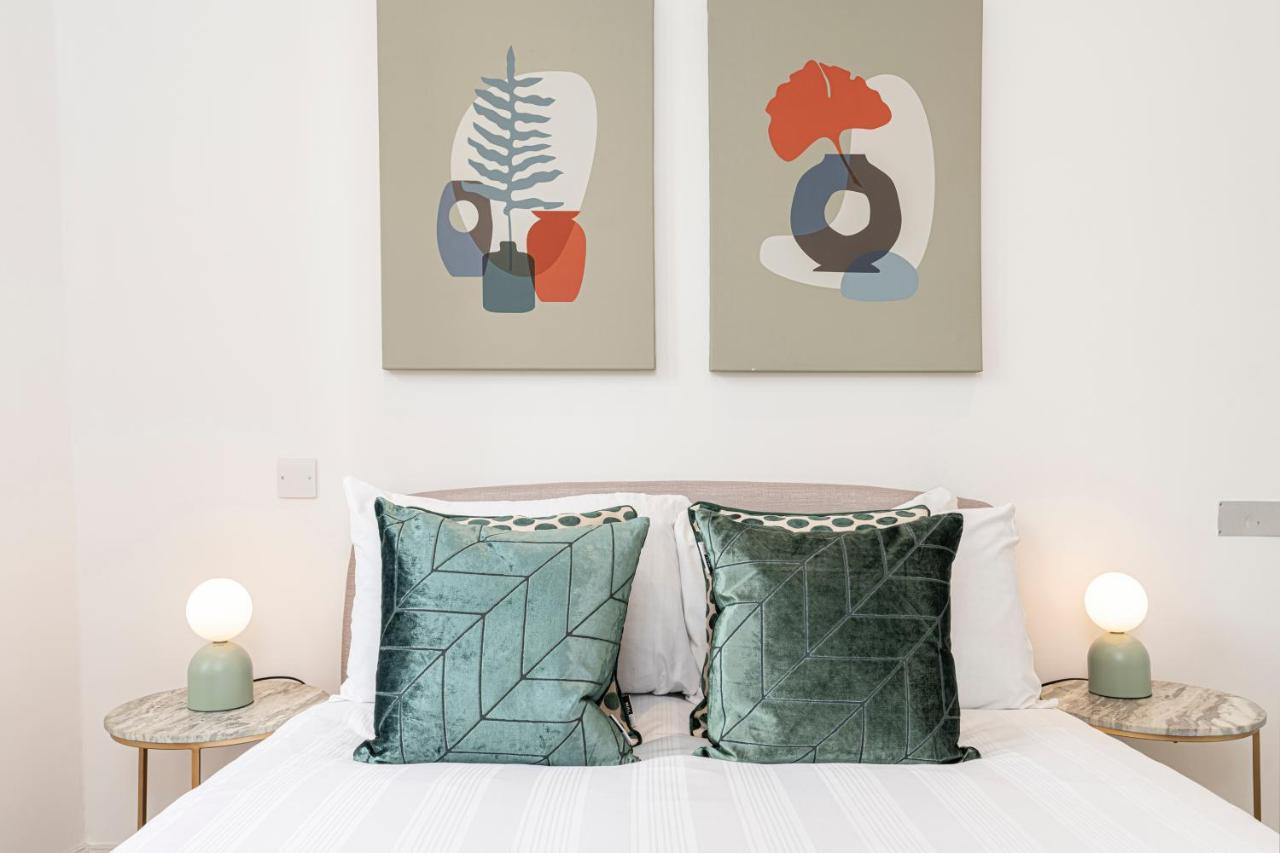 Stylish 1 Bed Flats In Soho, Next To Piccadilly Circus And Trafalgar Square Leilighet