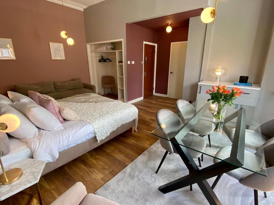 Apartment For 3 Near Regents Park N5 London