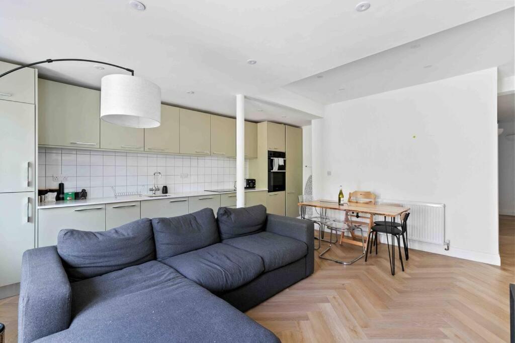 Modern 3 Bed In Tottenham Apartment *